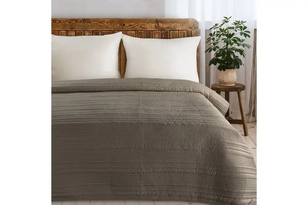 Tara elegáns steppelt ágytakaró Barna 220 x 240 cm Biztonságos fizetés