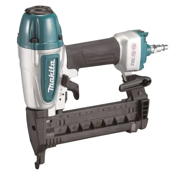 Makita - Pneumatikus tűzőgép 13-18 mm AT638A Akció